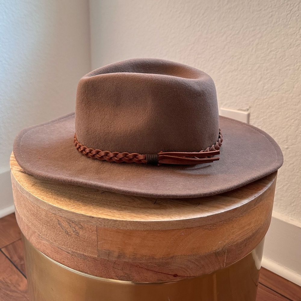 Bailey Wind River Switchback Pecan Brown Outback … - image 1